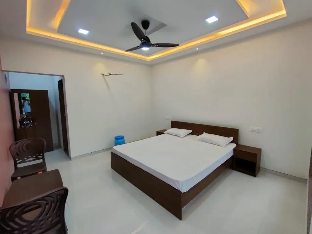 Luxury Bedroom 2