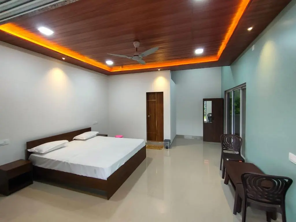Luxury Bedroom 4